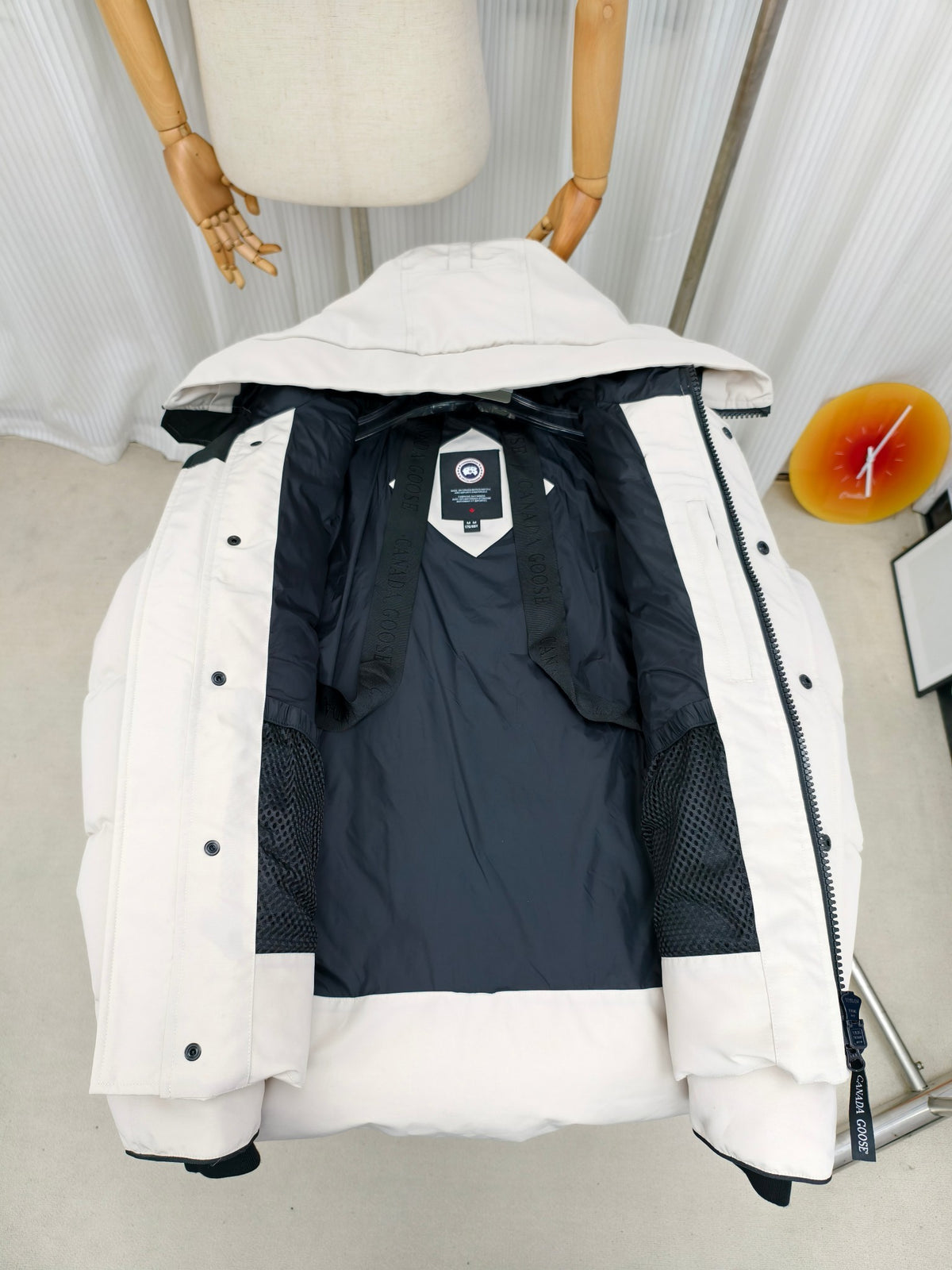 Canada Goose Wyndham Hooded Puffer Jacket in White