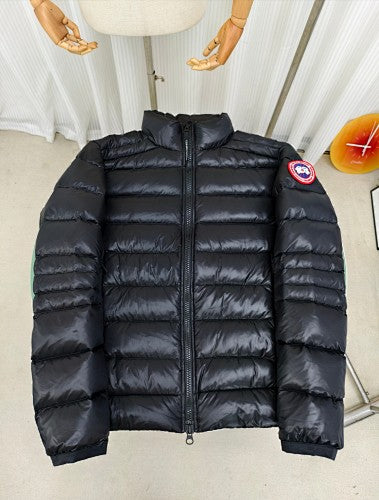 Canada Goose Crofton Stand-Collar Puffer Jacket in Black