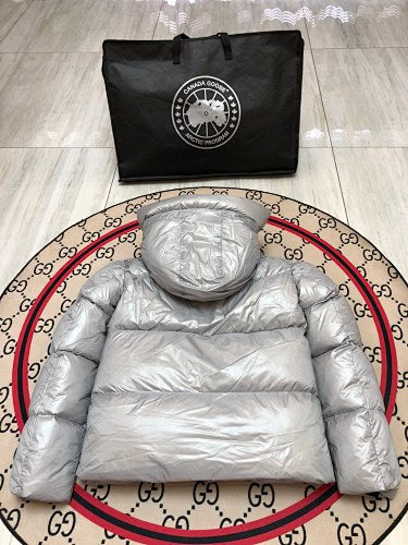 Canada Goose Crofton 2252 Hooded Puffer Jacket in Silver