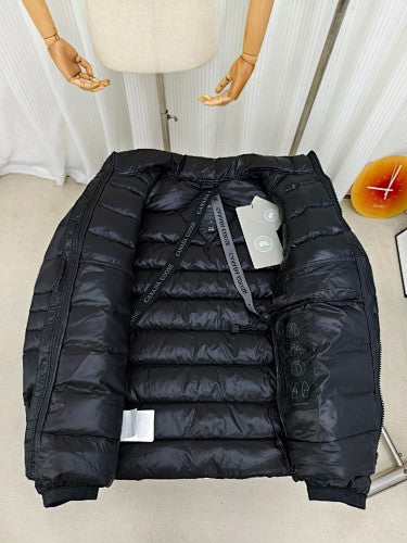 Canada Goose Crofton Stand-Collar Puffer Jacket in Black
