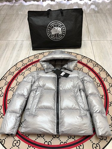 Canada Goose Crofton 2252 Hooded Puffer Jacket in Silver