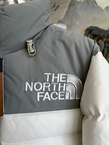 The North Face Logo Puffer Jacket - White & Gray