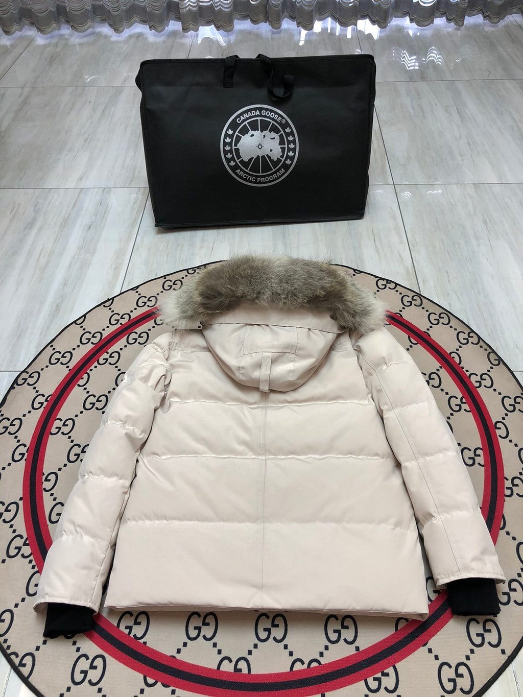 Canada Goose Unisex Quilted Hooded Jacket in Cream
