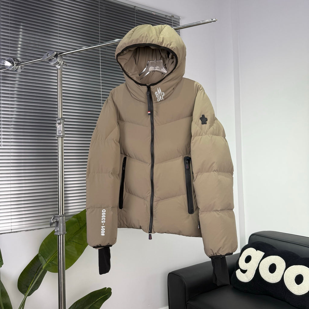 Moncler Grenoble Arcesaz Hooded Puffer Jacket in Khaki