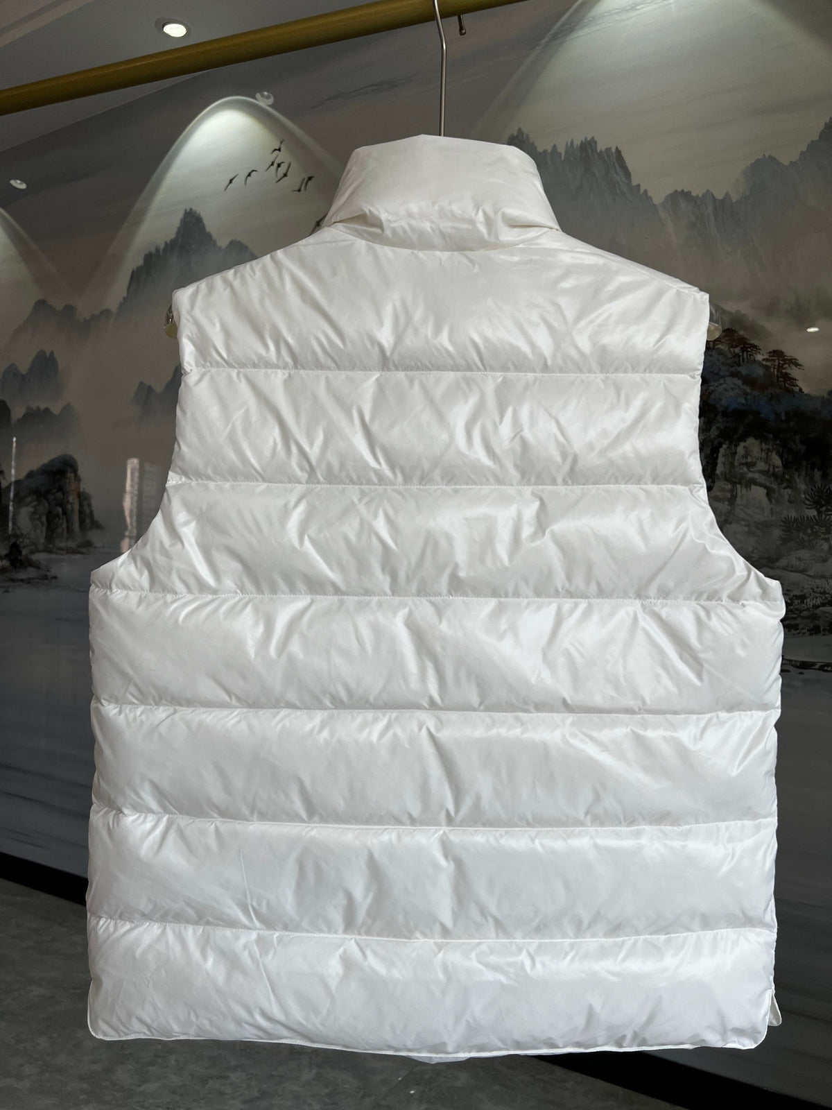 Moncler Quilted Stand-Collar Puffer Vest in White