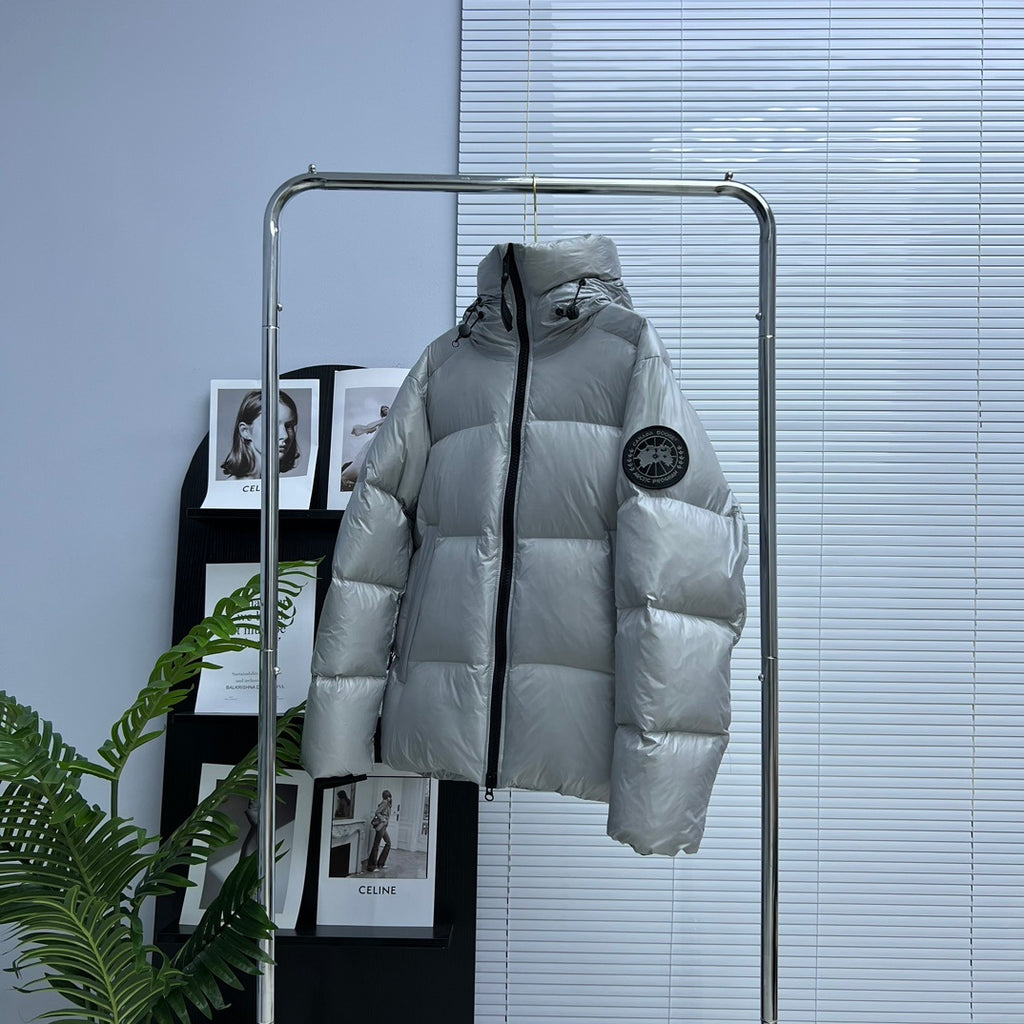 Canada Goose Crofton Hooded Puffer Jacket in Silver