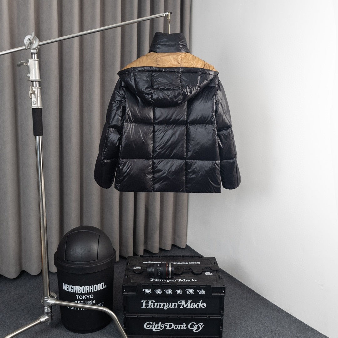 Moncler Parana Hooded Puffer Jacket in Black with Gold-Tone Accents