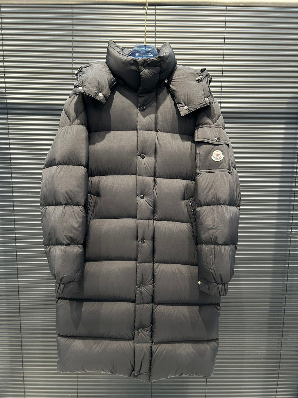 Moncler Long Matte-Finish Hooded Puffer Coat in Charcoal Grey