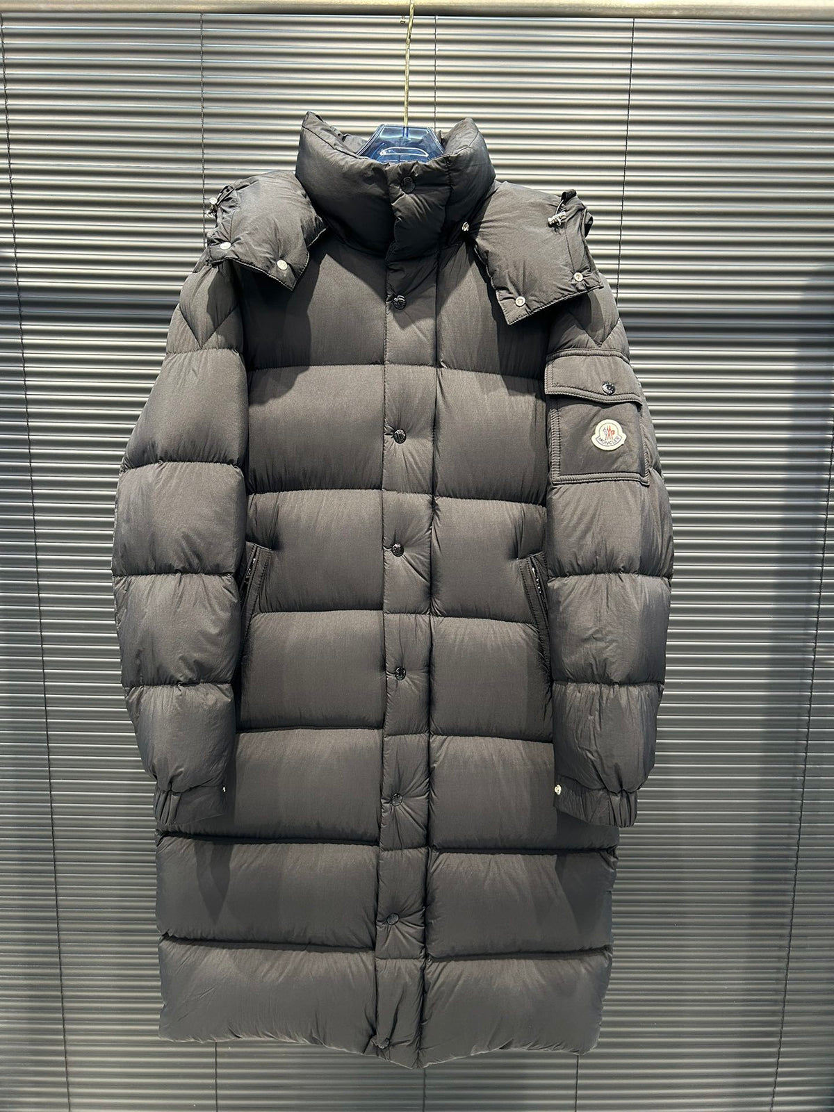 Moncler Long Matte-Finish Hooded Puffer Coat in Charcoal Grey