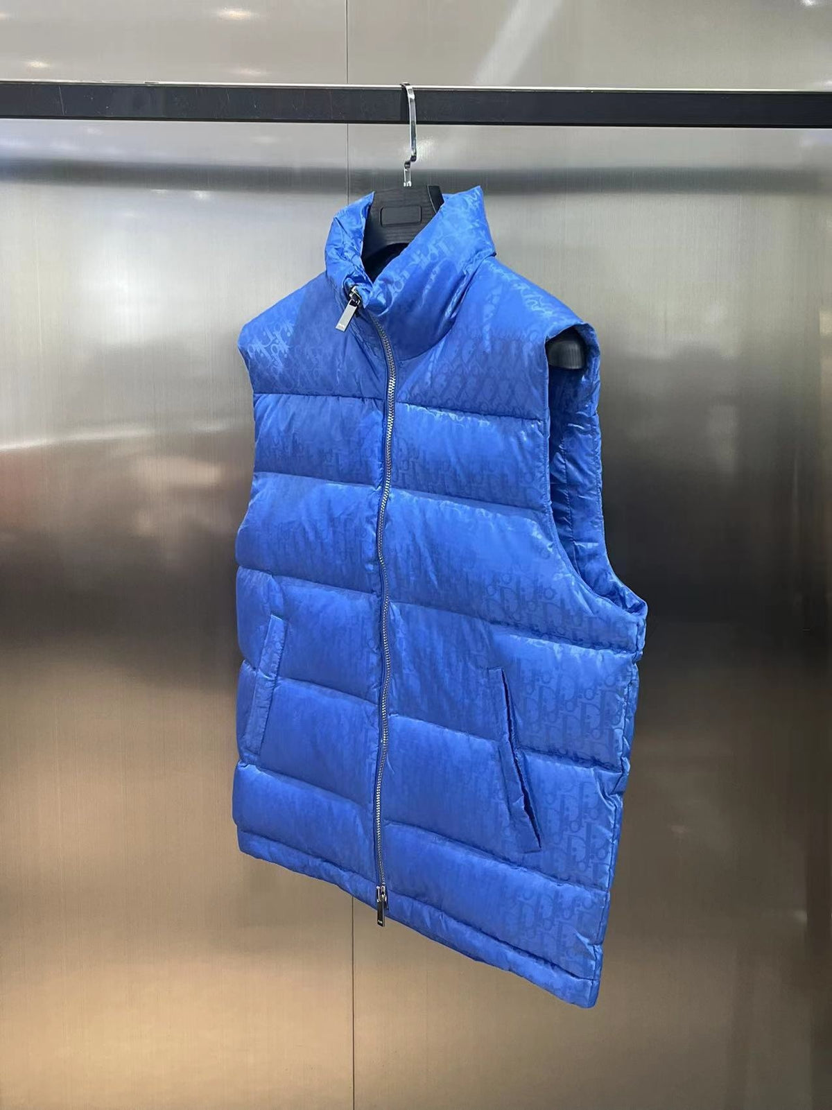 Dior Sleeveless Layering Vest