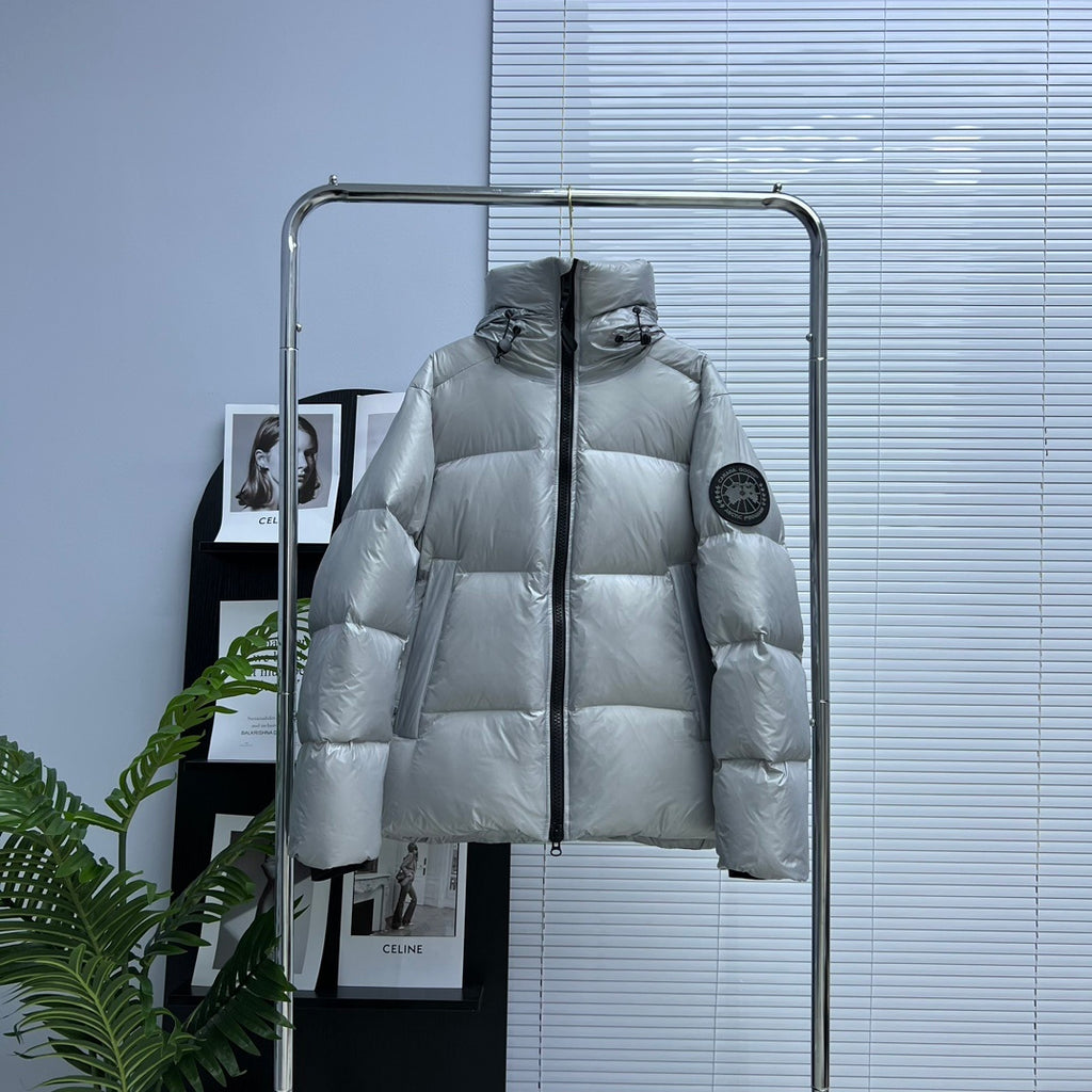Canada Goose Crofton Hooded Puffer Jacket in Silver