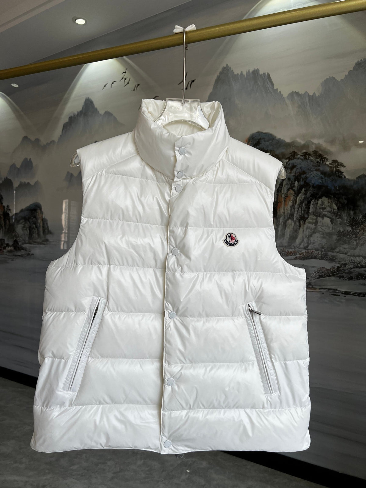 Moncler Quilted Stand-Collar Puffer Vest in White