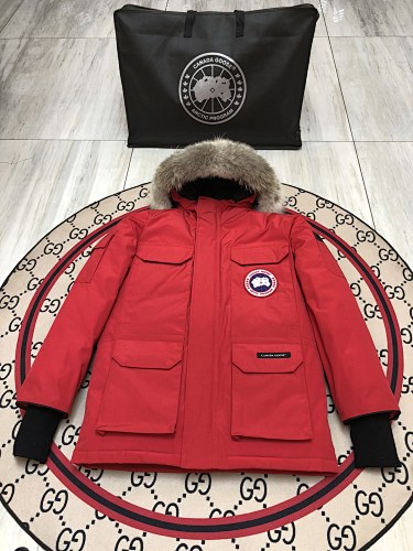 Canada Goose Unisex Expedition Parka in Red